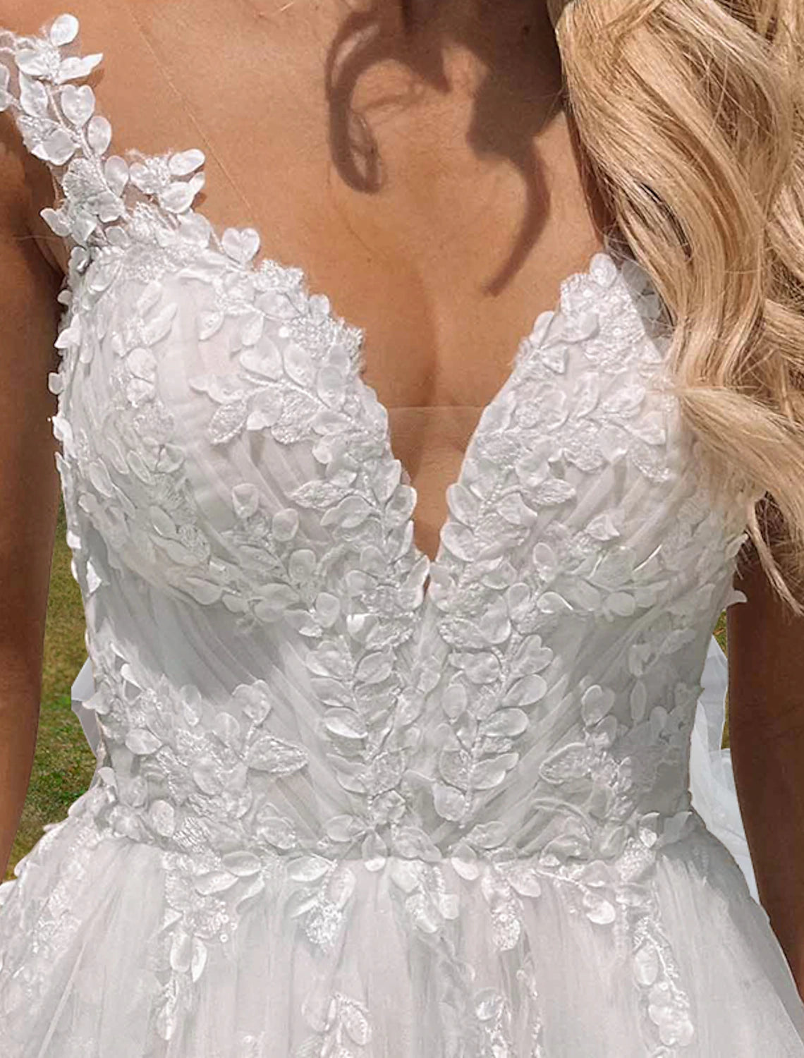 Engagement Formal Wedding Dresses Ball Gown Off Shoulder Cap Sleeve Court Train Satin Bridal Gowns With Beading Appliques