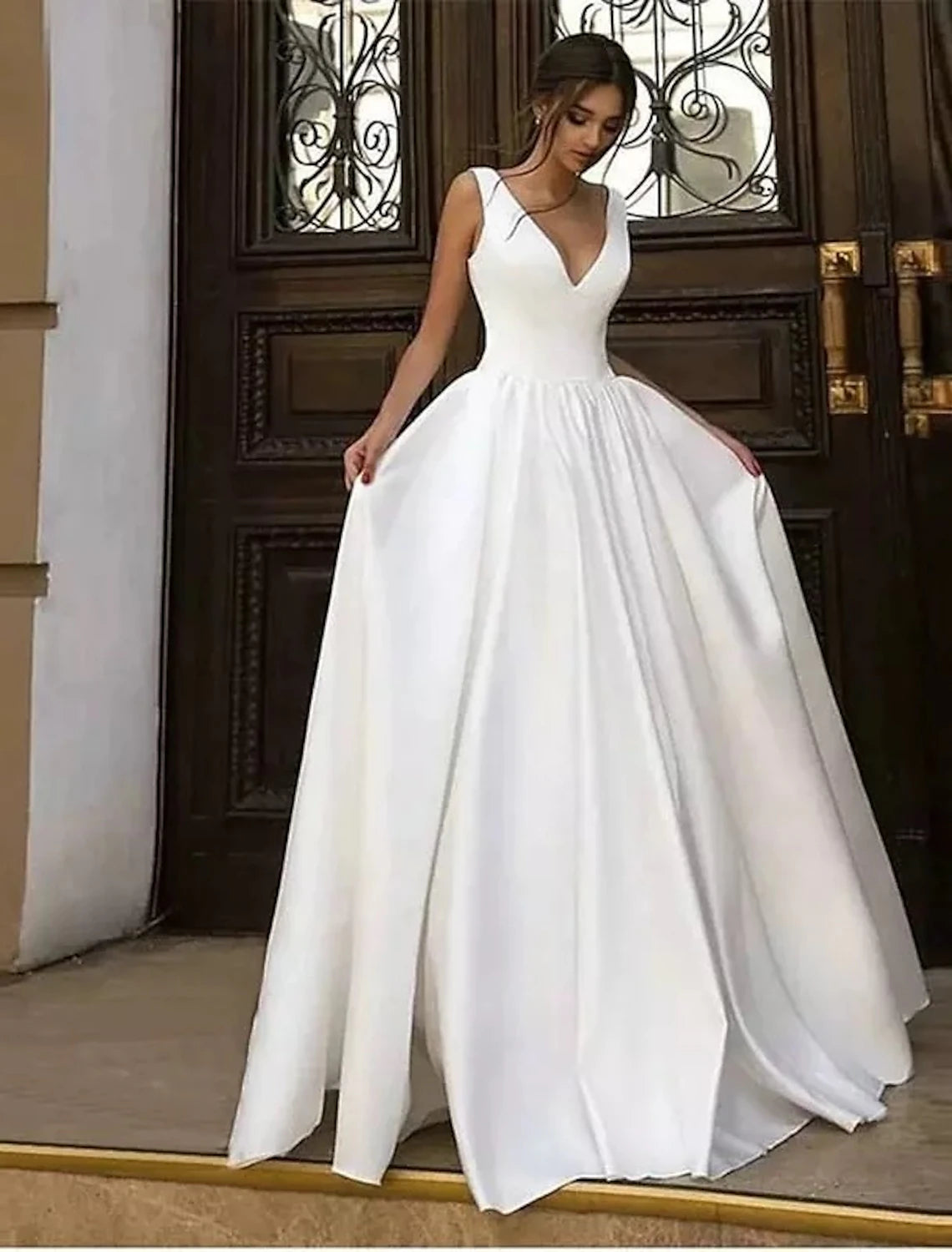 Reception Casual Formal Wedding Dresses A-Line V Neck Sleeveless Floor Length Satin Bridal Gowns With Pleats Solid Color Summer Fall Wedding Party