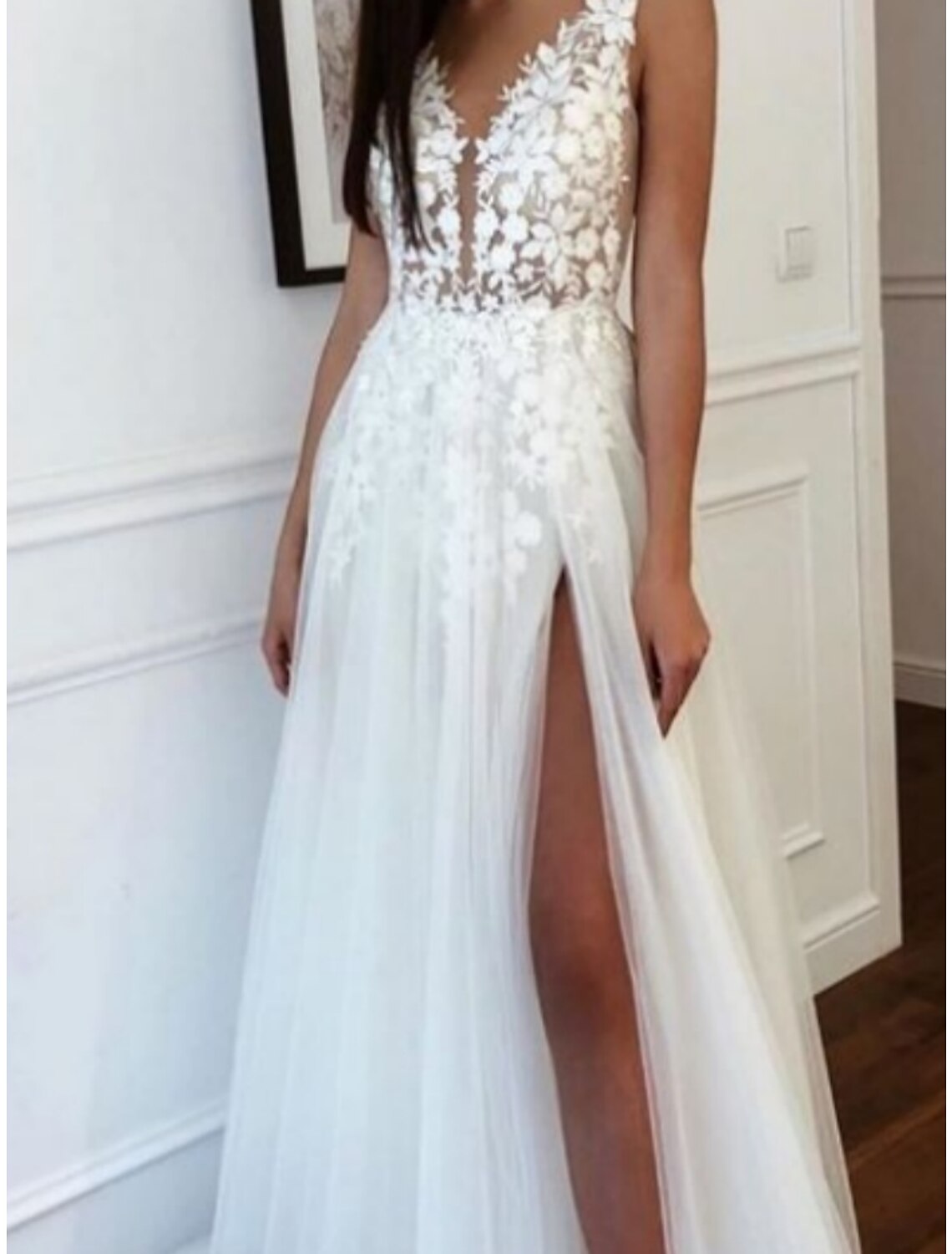 Beach Formal Wedding Dresses A-Line V Neck Sleeveless Floor Length Lace Bridal Gowns With Pleats Split Front