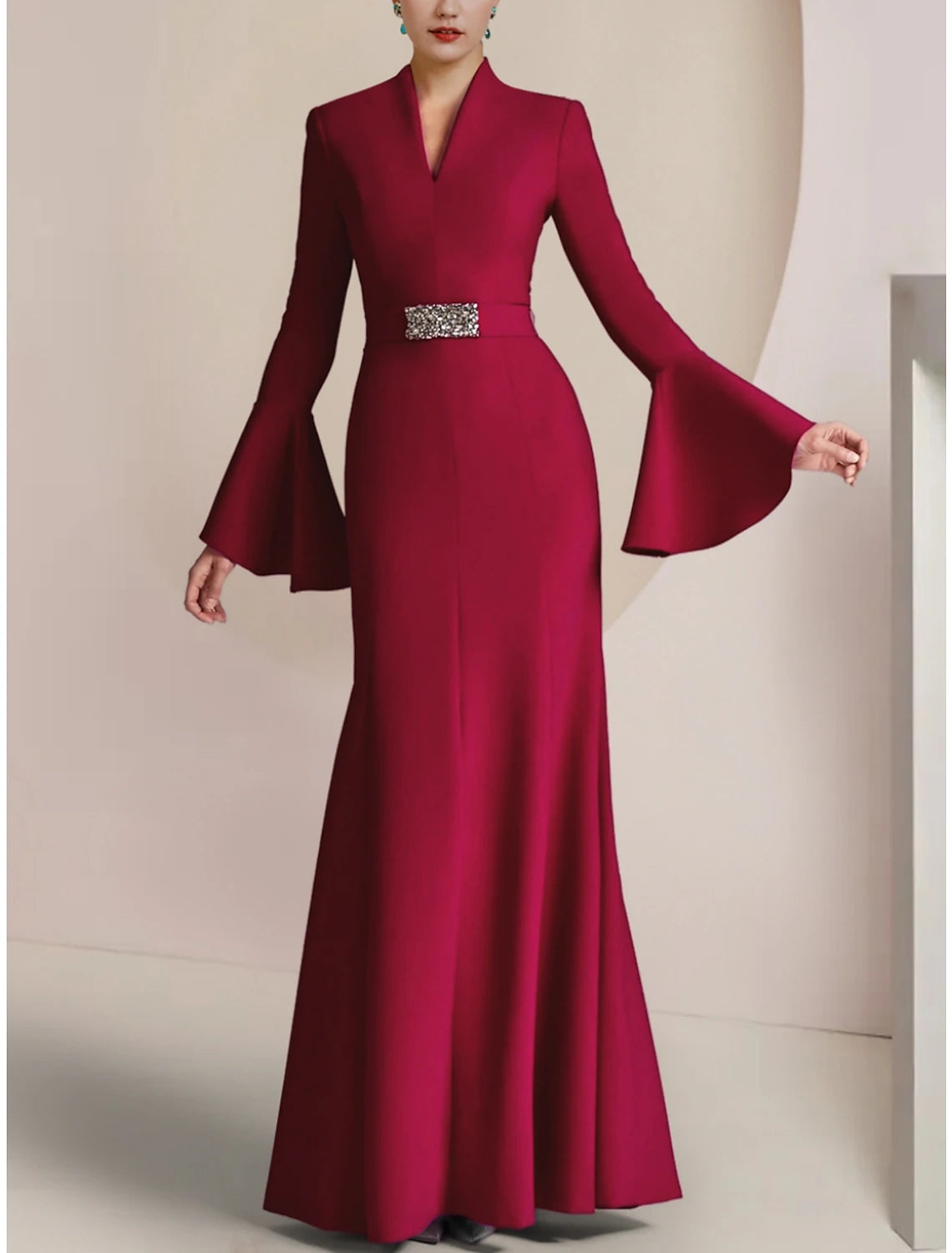 A-Line Mother of the Bride Dress Wedding Guest Elegant Party V Neck Floor Length Stretch Chiffon Long Sleeve with Pleats Crystal Brooch