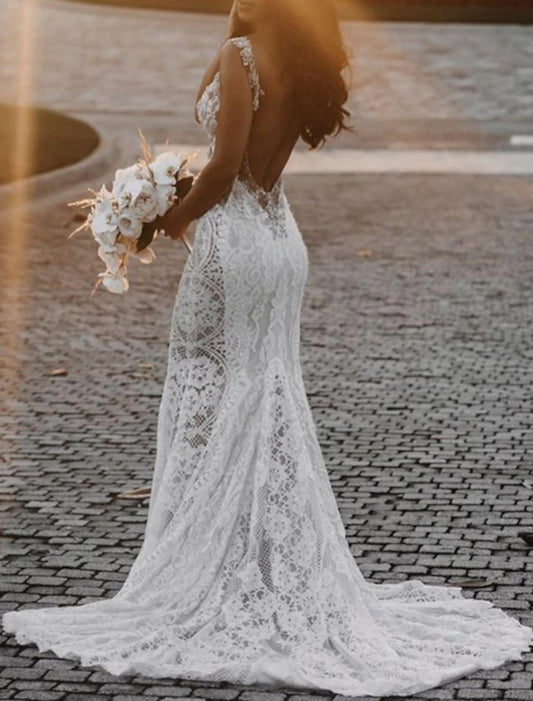 Beach Open Back Sexy Boho Wedding Dresses Mermaid / Trumpet V Neck Sleeveless Court Train Lace Bridal Gowns With Appliques