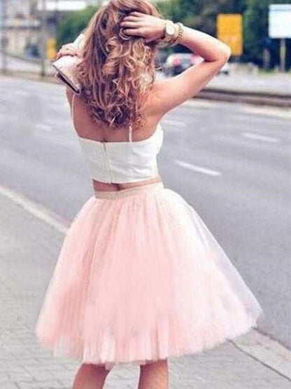 A-Line/Princess Tulle Sleeveless Pleats Spaghetti Straps Knee-Length Two Piece Dresses