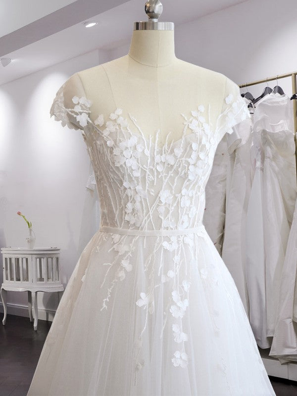 A-Line/Princess V-neck Court Train Short Sleeves Applique Tulle Wedding Dresses