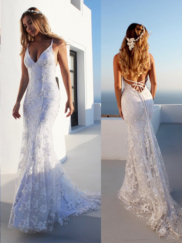 Trumpet/Mermaid Spaghetti Straps Sleeveless Lace Court Train Wedding Dresses