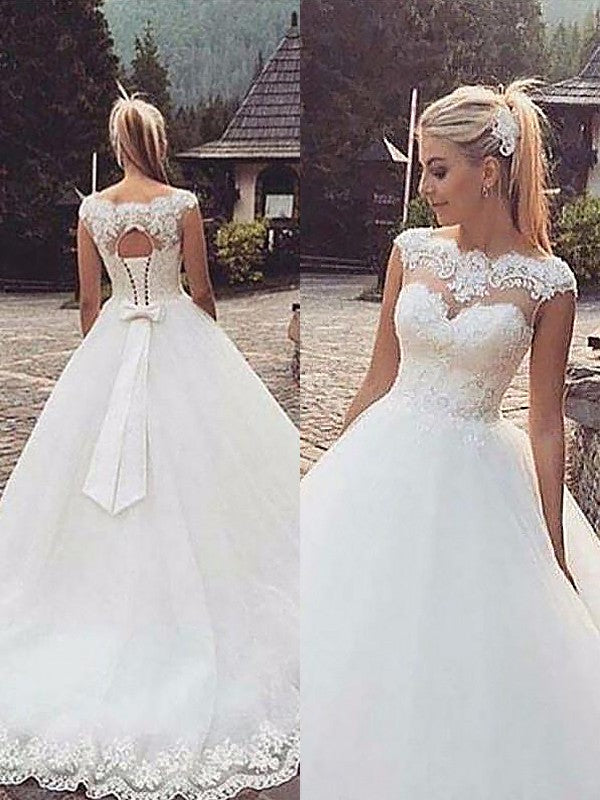 Ball Gown Sleeveless Bateau Lace Tulle Court Train Wedding Dresses