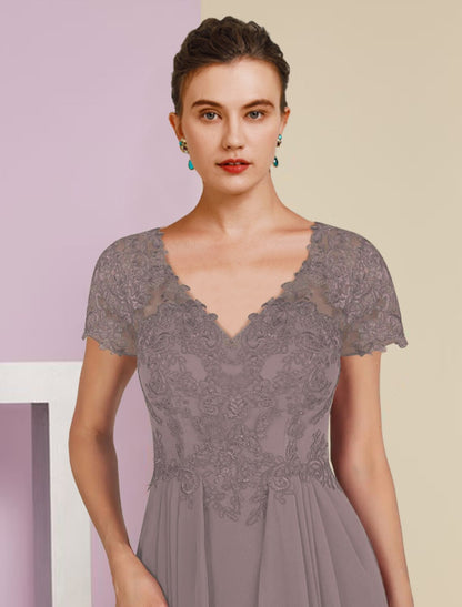 Two Piece A-Line Mother of the Bride Dress Formal Wedding Guest Elegant V Neck Sweep / Brush Train Chiffon Lace Short Sleeve Wrap Included with Appliques