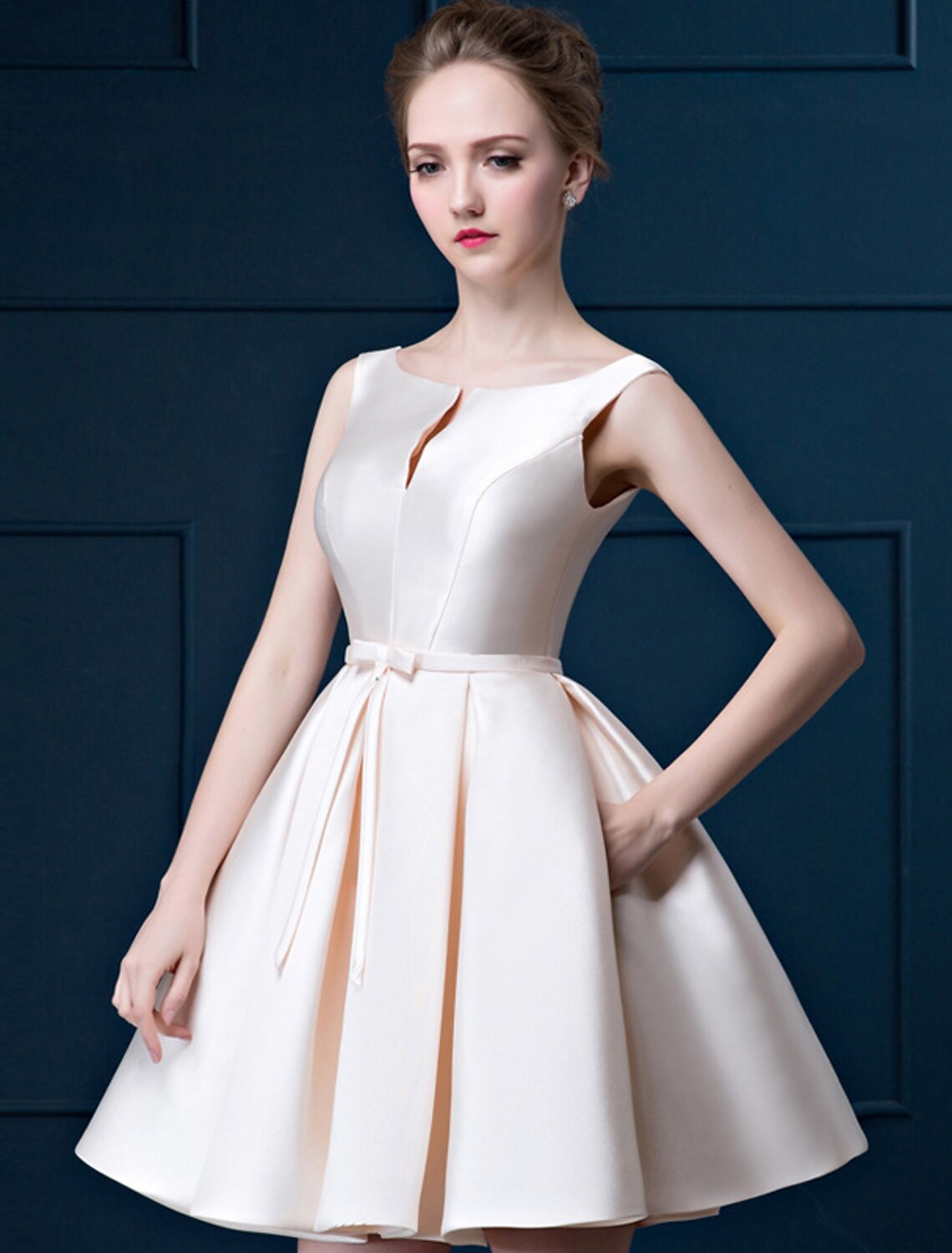 A-Line Cocktail Dresses Minimalist Dress Homecoming Short / Mini Sleeveless Jewel Neck Satin with Sash / Ribbon Bow(s)