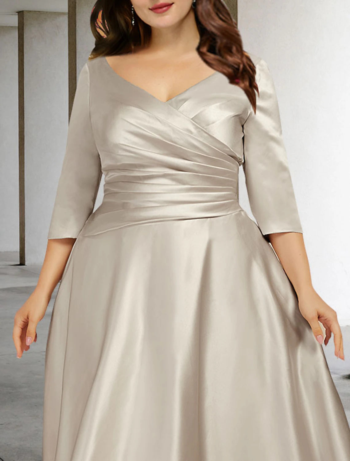 A-Line Plus Size Curve Mother of the Bride Dresses Elegant Dress Formal Wedding Guest Tea Length Sleeveless V Neck Satin with Ruched