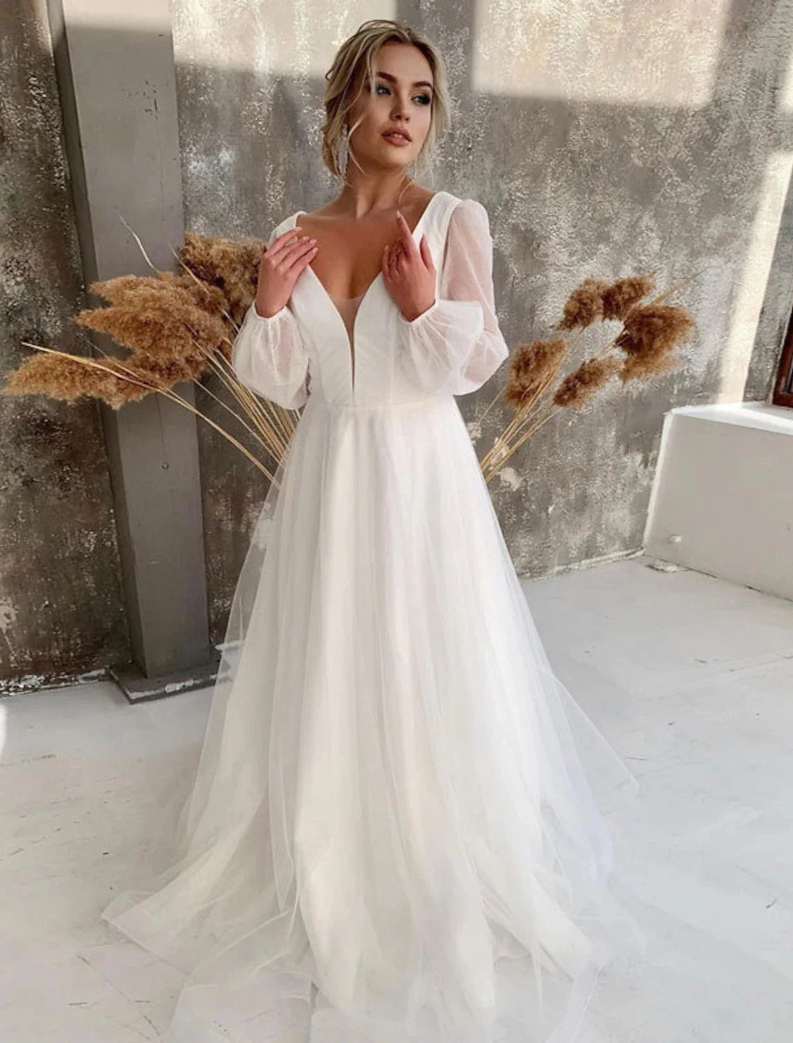 Reception Casual Wedding Dresses A-Line V Neck Long Sleeve Floor Length Tulle Bridal Gowns With Solid Color