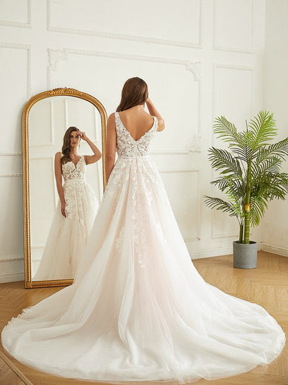A-Line/Princess Tulle Applique V-neck Sleeveless Chapel Train Wedding Dresses