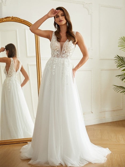 A-Line/Princess Tulle Applique V-neck Sleeveless Sweep/Brush Train Wedding Dresses