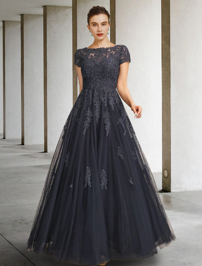 Ball Gown Mother of the Bride Dress Luxurious Elegant Jewel Neck Floor Length Lace Tulle Short Sleeve with Crystals Appliques