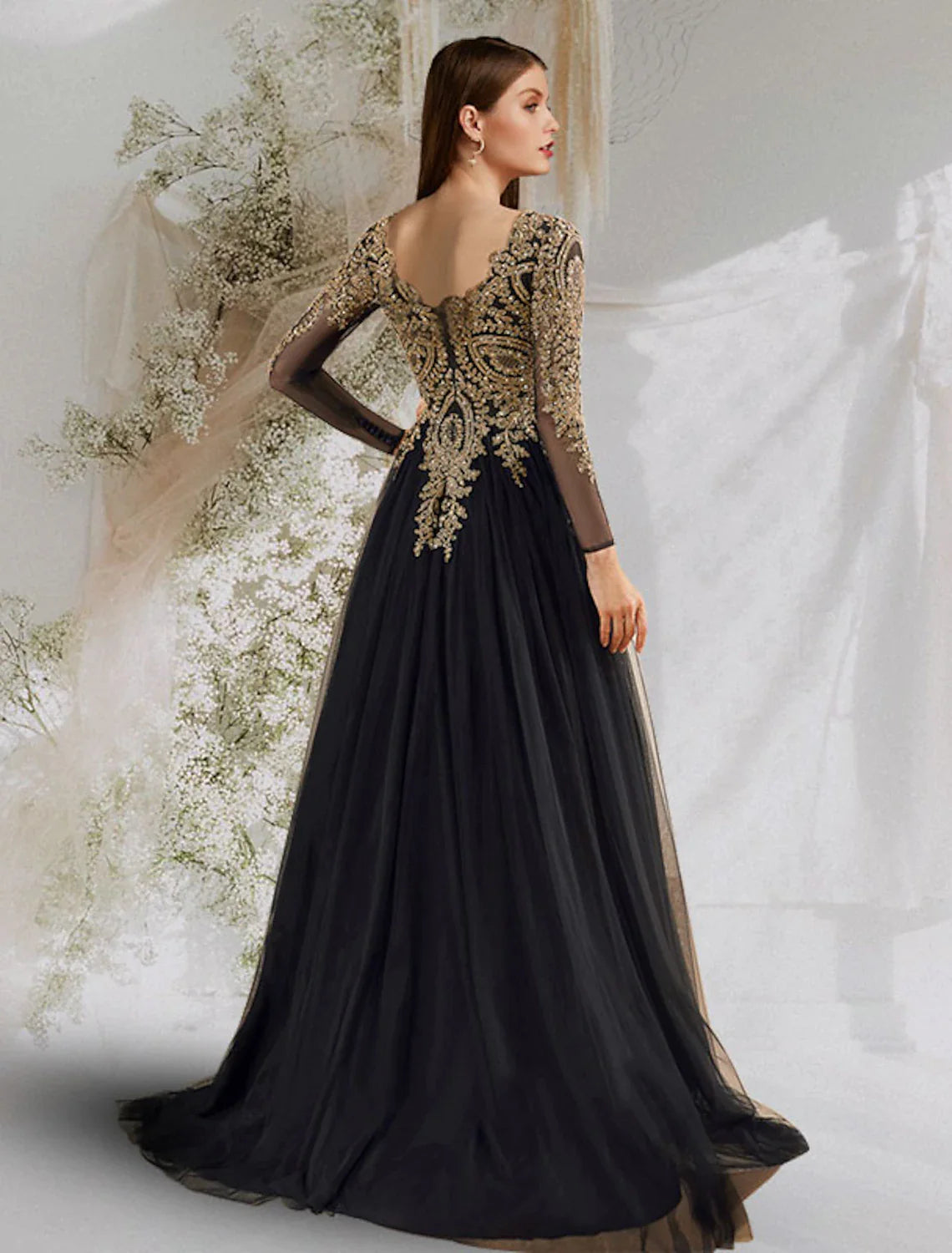 Ball Gown Luxurious Elegant Prom Formal Evening Dress V Neck Long Sleeve Floor Length Tulle with Sequin Appliques