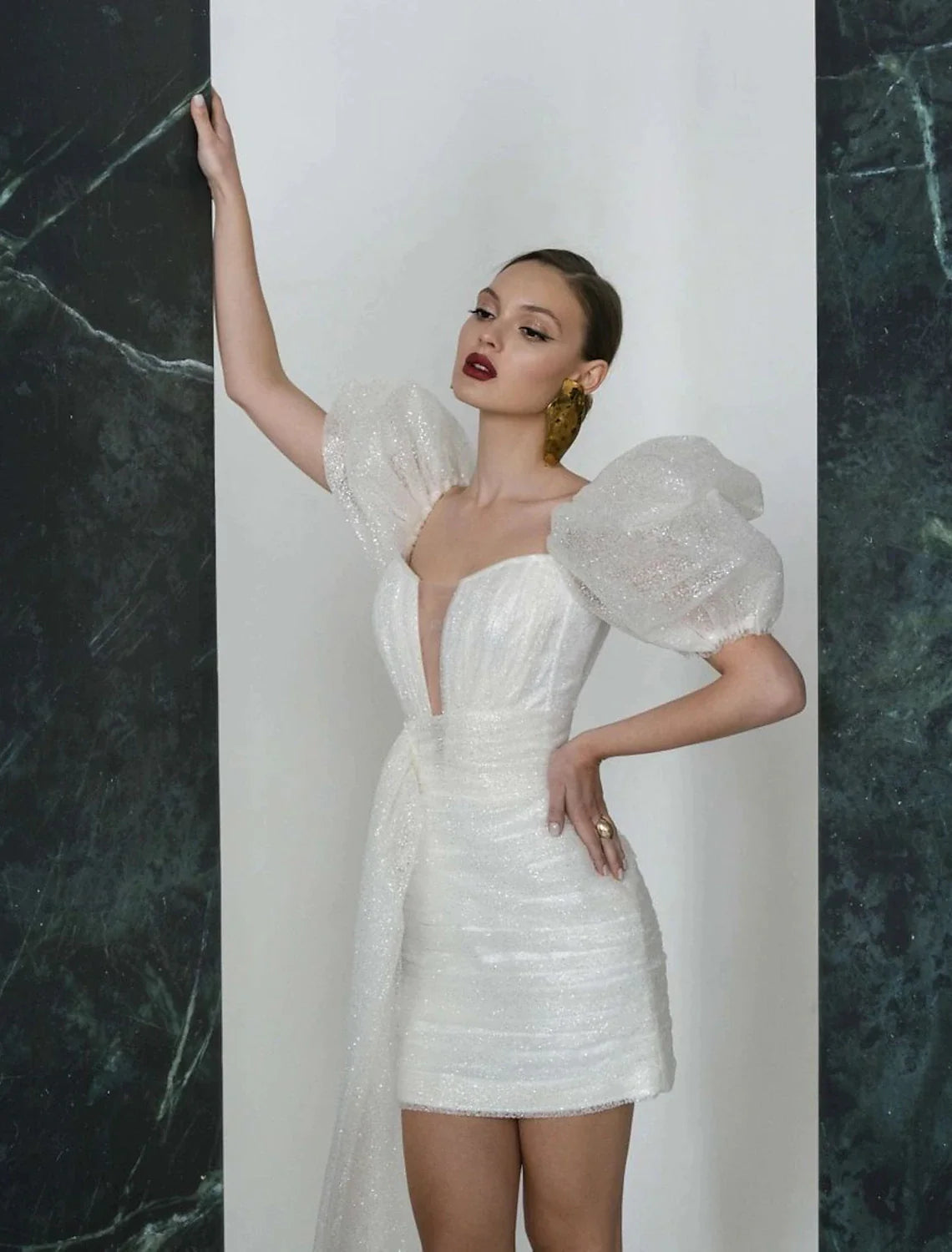 Reception Sparkle & Shine Little White Dresses Wedding Dresses Sheath / Column V Neck Short Sleeve Short / Mini Sequined Bridal Gowns With Ruched