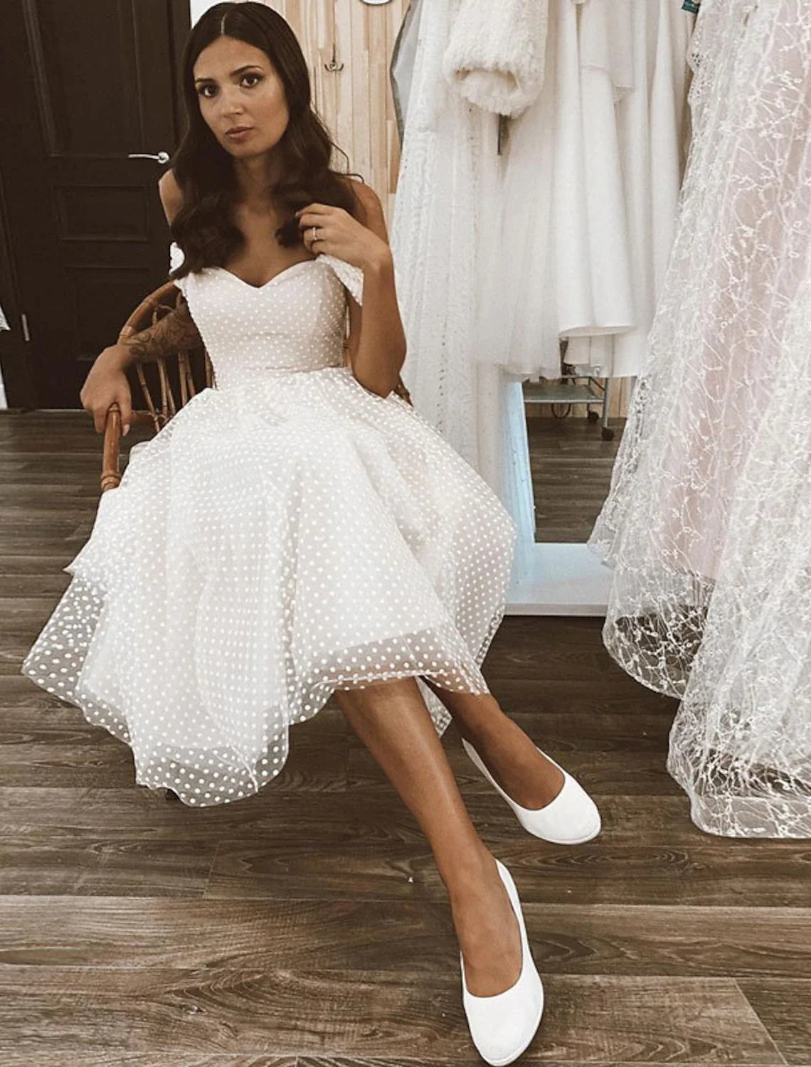 Reception Little White Dresses Wedding Dresses A-Line Off Shoulder Cap Sleeve Knee Length Tulle Bridal Gowns With