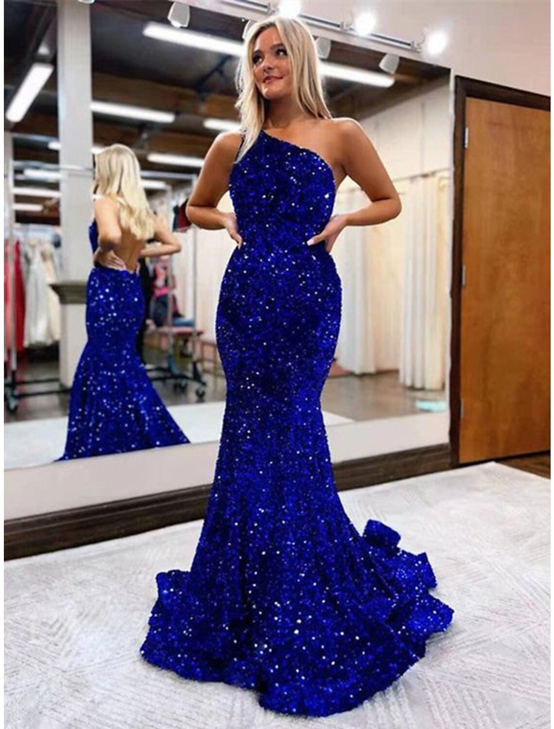 Mermaid / Trumpet Prom Dresses Sparkle & Shine Dress Formal Floor Length Sleeveless One Shoulder Sequined Backless with Sequin