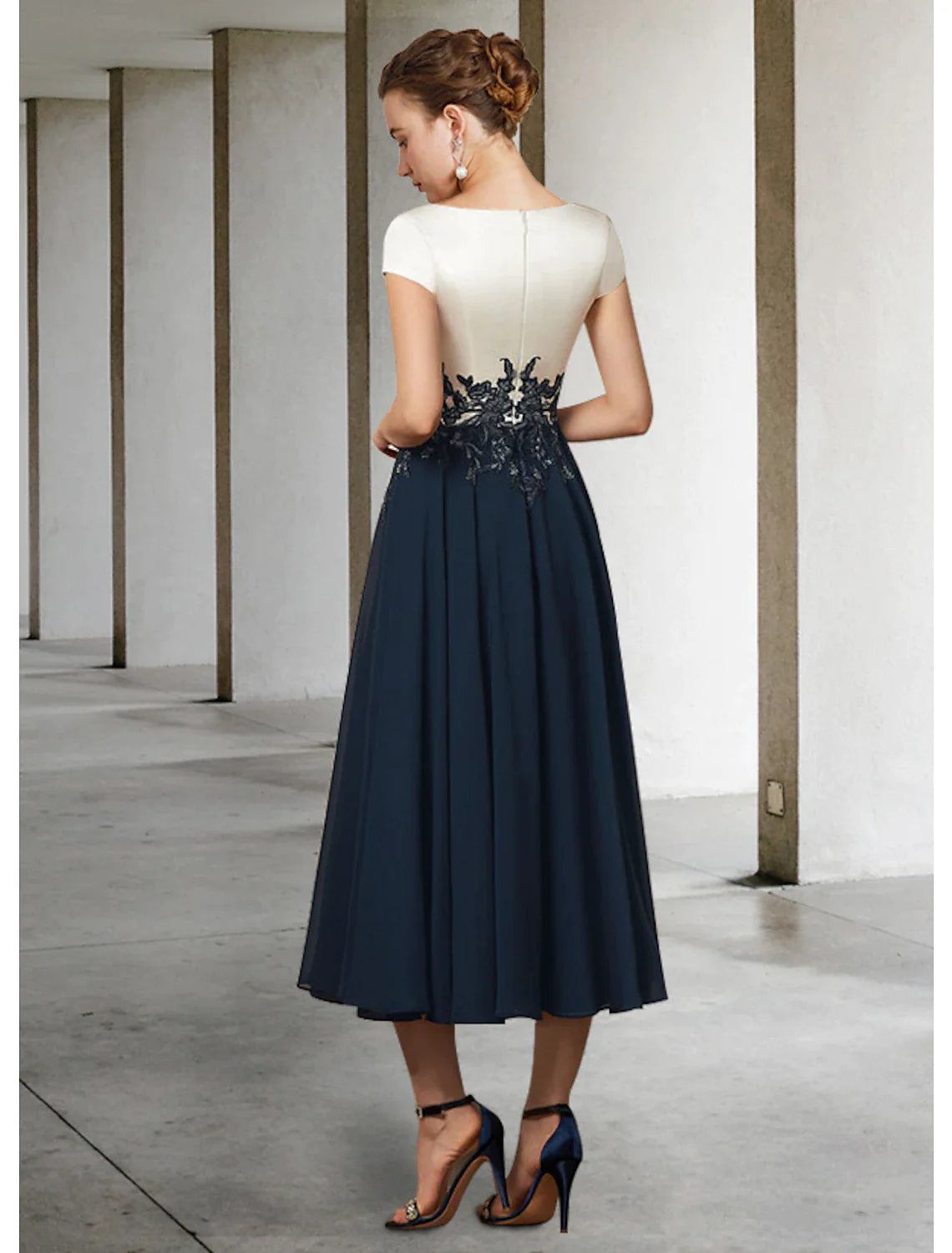 A-Line Mother of the Bride Dress Elegant V Neck Tea Length Chiffon Satin Lace Short Sleeve with Pleats Appliques