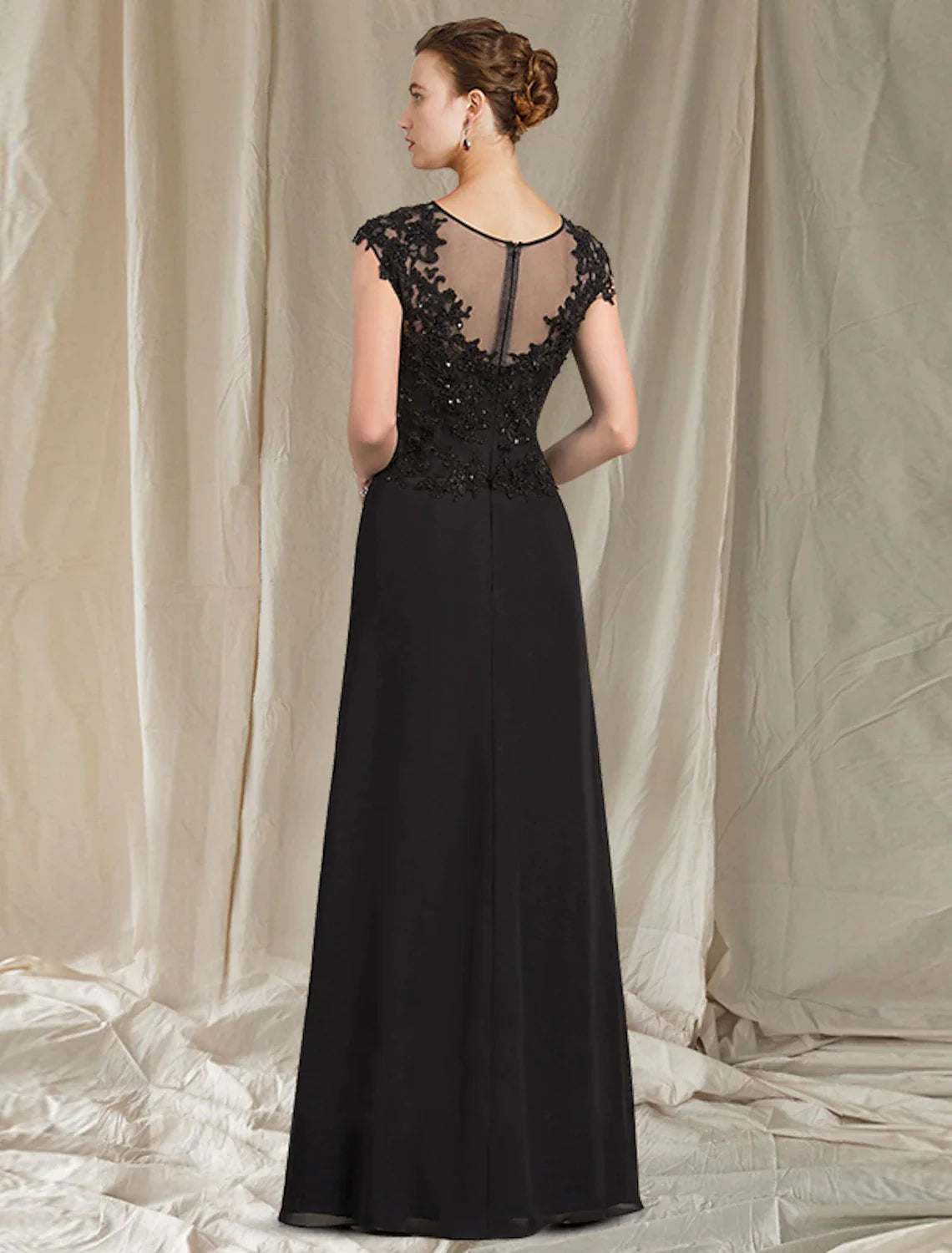 Sheath / Column Mother of the Bride Dress Elegant Jewel Neck Floor Length Chiffon Lace Short Sleeve with Appliques Split Front
