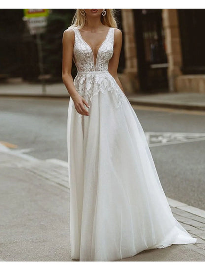 Beach Wedding Dresses A-Line V Neck Sleeveless Sweep / Brush Train Lace Bridal Gowns With Appliques